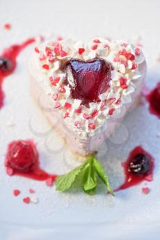 tasty heart shaped valentine cake