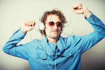  man dancing with headphones