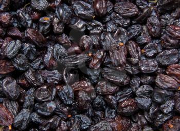Closeup of raisins. 
