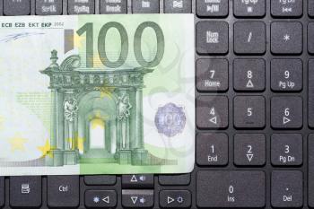 Euro on the laptop keyboard