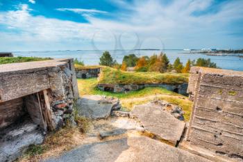 Historic Suomenlinna, Sveaborg maritime fortress In Helsinki, Finland. Sunny Day With Blue Sky. UNESCO World Heritage Site