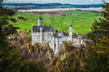Famous Bavarian landmark - Neuschwanstein Castle (Schloss Neuschwanstein). Bavaria, Germany