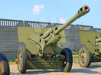 NOVI PETRIVTSI, KIEV, UKRAINE-AUGUST 2: 76-mm Russian division cannon gun ZiS3 in State memorial estate Fight for Kiev in 1943, Lyutezhsky base AUGUST 2, 2014 Novi Petrivtsi,Kiev,Ukraine.
