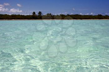 the blue lagoon in sian kaan mexico