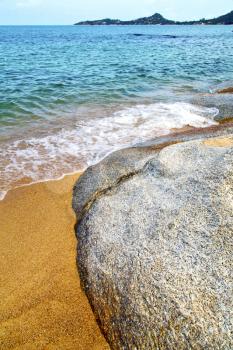 asia kho tao bay isle white  beach    rocks in thailand  and south china sea 