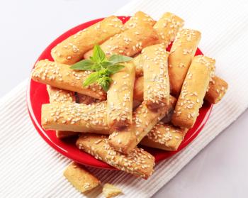 Crispy snacks topped with sesame seeds - detail