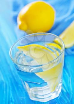 water with lemons