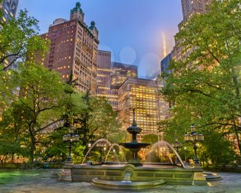 Fountain in City Hall Park in Manhattan - New York City, United States