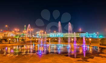 Emiri Diwan Palace and fountain in Souq Waqif Park - Doha, Qatar