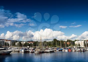 Oslo yacht club near coast background hd