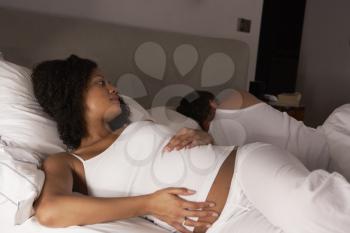 Pregnant woman unable to sleep