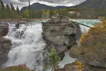  Falls Athabasca in a deep canyon in the north of Canada