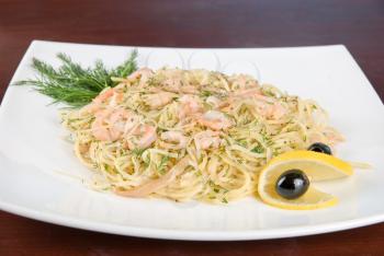 Royalty Free Photo of Pasta With Shrimp and Lemon