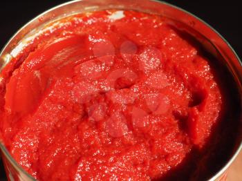 red tomato double concentrate ketchup sauce paste in a tin can