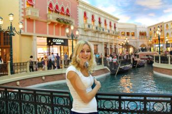 LAS VEGAS, NEVADA, USA - OCTOBER 20 : Young woman in Venetian  Hotel on October 20, 2013 in Las Vegas, The resort opened on May 3, 1999. One of the most luxurious hotels in Las Vegas