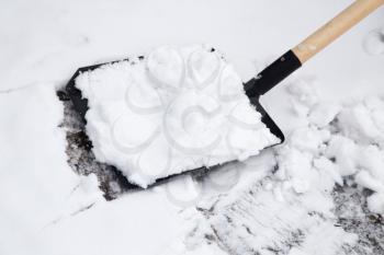 shovel to clean snow