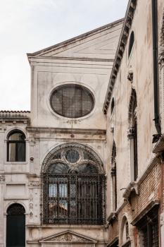 travel to Italy - old palace in Venice town