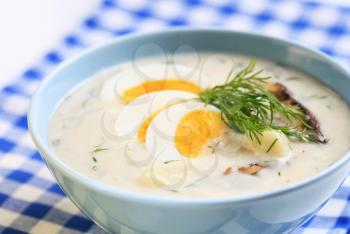 Sour cream soup with dill, mushrooms and potatoes