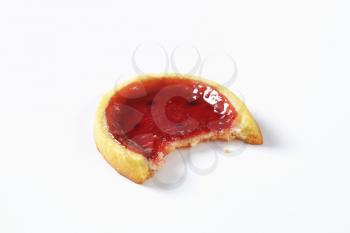Mini tart with red jam filling