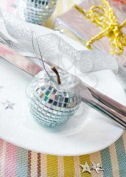 place setting for christmas with star
