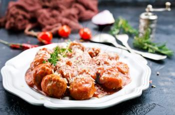 meatballs with cheese and sauce, meatballs on plate