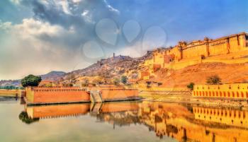 Amer and Jaigarh Forts and Kesar Kyari Garden in Maotha Lake. Jaipur - Rajasthan State of India
