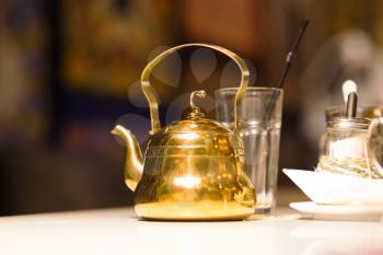 Golden cafe teapot background hd
