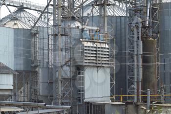 Auxiliary equipment for drying a grain plant. Electrical transformers.