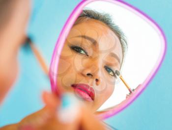 Eyeshadow Eye Mirror Application Showing Eyes Makeup