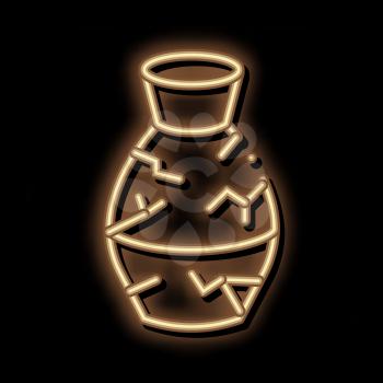 broken clay vase neon light sign vector. Glowing bright icon broken clay vase sign. transparent symbol illustration