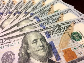 American one hundred dollar bills with Benjamin Franklin horizontal