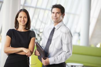 Businessman And Businesswomen Having Meeting In Office