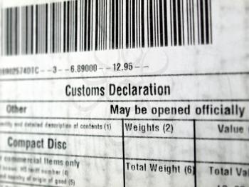 Customs declaration on a foreign packet parcel