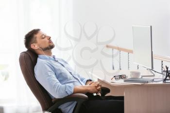 Man having break during work in office�