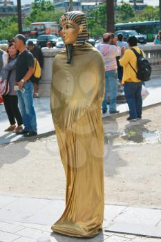 Living statue near the Arc de Triomphe in Paris. France