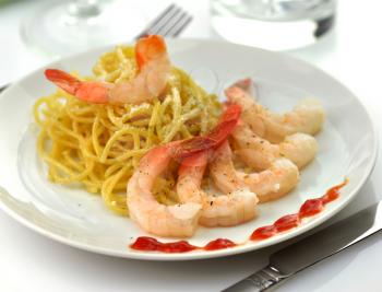 Spaghetti with shrimps