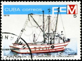 CUBA - CIRCA 1978: A stamp printed by Cuba shows an ship shrimp seller of ferrocemento, stamp from series devoted fishing fleet of Cuba, circa 1978.