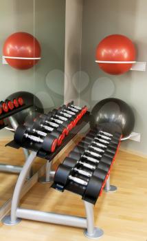 The angle of the gym with weights and gymnastic balls