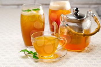 fresh brewed selection of tea clodeup macro
