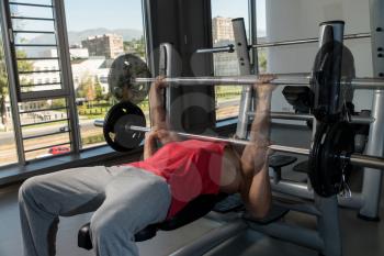 Showing How To Bench Press