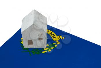 Small house on a flag - Living or migrating to Nevada