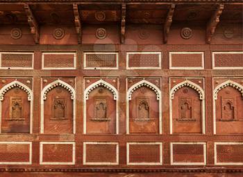 Wall decoration in Agra fort. Agra, Uttar Pradesh, India