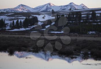 Yellowstone National Park Mountain Reflection sunrise sunset