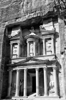 the antique site of petra in jordan one of the beautiful wonder of the world
