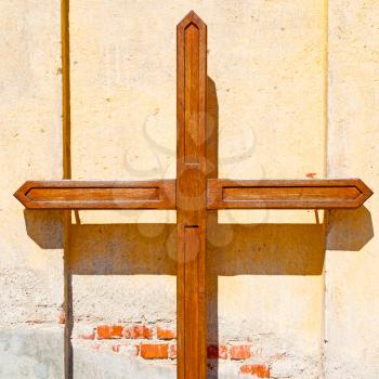 wall abstract     cross in      italy europe and the sky background