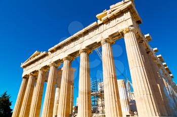 in  greece     the old architecture    and historical place parthenon          athens