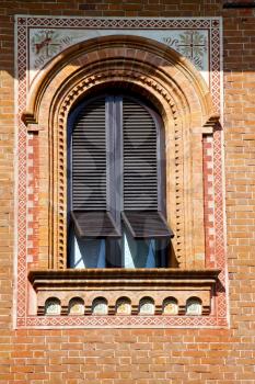 window  varese palaces italy mornago    abstract  sunny day    wood venetian blind in the concrete  brick