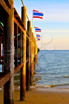 asia  lomprayah  bay isle sunrise flag   in thailand and south china sea 