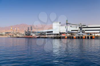 Aqaba port, new cargo terminal with crane, Gulf of Aqaba, Hashemite Kingdom of Jordan