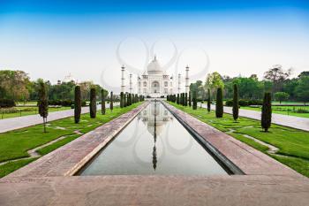 Taj Mahal in sunrise light, Agra, India